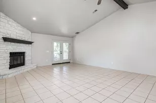 26 Fairway Ln, Meadowlakes, TX 78654 - Photo 5