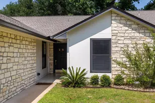 26 Fairway Ln, Meadowlakes, TX 78654 - Photo 3