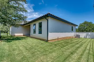 815 Sunray, Horseshoe Bay, TX 78567 - Photo 27