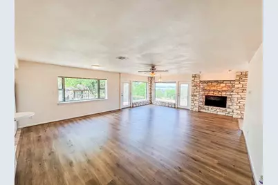 302 Dogie  #B Drive, Horseshoe Bay, TX 78657 - Photo 9