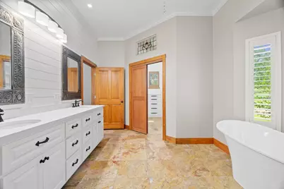 412 E Haney Trace Street, Horseshoe Bay, TX 78657 - Photo 23