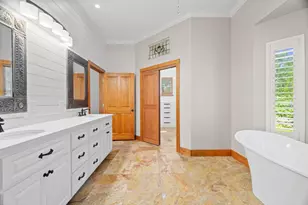 412 E Haney Trace St, Horseshoe Bay, TX 78657 - Photo 23