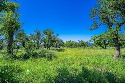 518 W Sunset Drive, Johnson City, TX 78636 - Photo 9