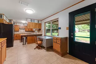 310 Cardinal Ln, Burnet, TX 78611 - Photo 17