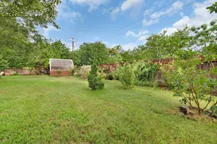 310 Cardinal Ln, Burnet, TX 78611 - Photo 9