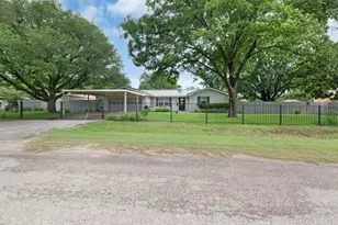 310 Cardinal Ln, Burnet, TX 78611 - Photo 1