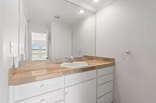 625 Horseshoe Bay N Blvd, Horseshoe Bay, TX 78657 - Photo 17