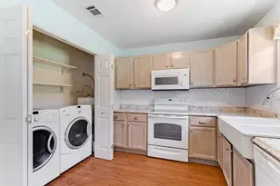 6261 River Oaks Dr, Kingsland, TX 78639 - Photo 9