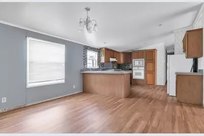 1400 15th Street, Horseshoe Bay, TX 78657 - Photo 3