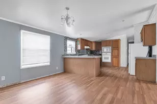 1400 15th St, Horseshoe Bay, TX 78657 - Photo 3