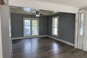 407 S Main St, Burnet, TX 78611 - Photo 23