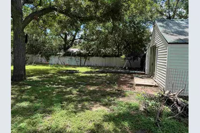 407 S Main Street, Burnet, TX 78611 - Photo 7