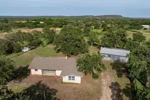 711 Oak Forest, Marble Falls, TX 78654 - Photo 3