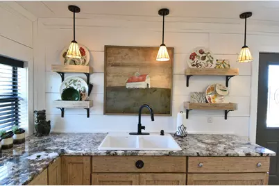 610 Flag Creek Drive, Llano, TX 78643 - Photo 7