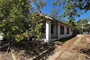 1109 Ford St, Llano, TX 78643 - Photo 7