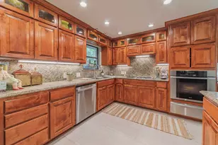 505 Avenue E, Marble Falls, TX 78654 - Photo 13