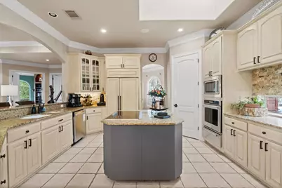 205 Kites Court, Horseshoe Bay, TX 78657 - Photo 7