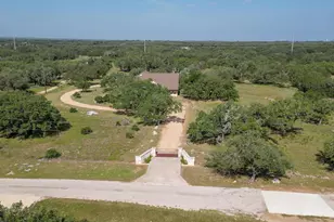 1050 Twisted Oak, Horseshoe Bay, TX 78657 - Photo 29