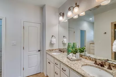 1050 Twisted Oak, Horseshoe Bay, TX 78657 - Photo 13