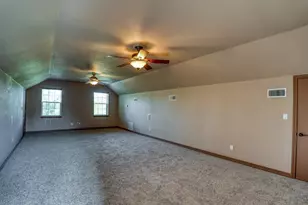 1050 Twisted Oak, Horseshoe Bay, TX 78657 - Photo 19