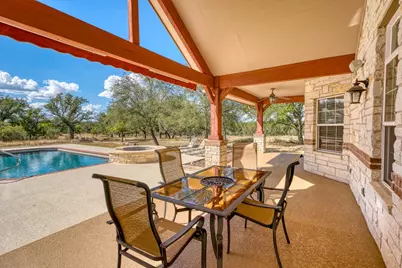 1050 Twisted Oak, Horseshoe Bay, TX 78657 - Photo 15