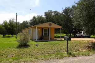 1213 Willow Dr, Kingsland, TX 78639 - Photo 1