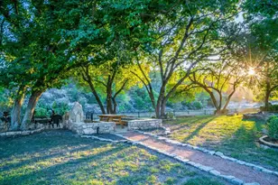 556 Cliff View Loop, Harper, TX 78631 - Photo 29