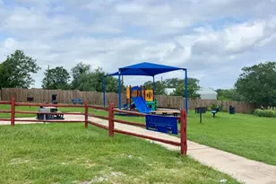 839 Aspen Ln, Cottonwood Shores, TX 78654 - Photo 5