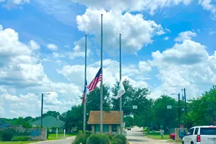 149 Broadmoor, Meadowlakes, TX 78654 - Photo 9