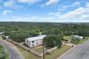 609 W Leon, Llano, TX 78643 - Photo 9