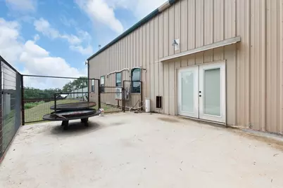 609 W Leon, Llano, TX 78643 - Photo 7