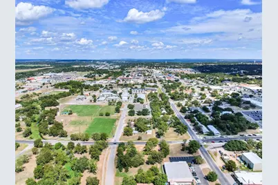 307 Avenue K, Marble Falls, TX 78654 - Photo 13