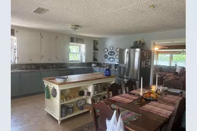 1109 Ashley Avenue, Llano, TX 78643 - Photo 11