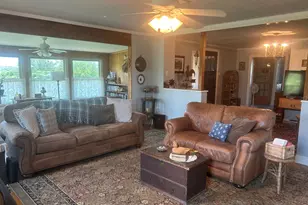 1109 Ashley Ave, Llano, TX 78643 - Photo 7