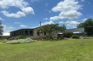 1109 Ashley Ave, Llano, TX 78643 - Photo 1