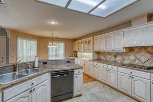 266 Quail, Meadowlakes, TX 78654 - Photo 11