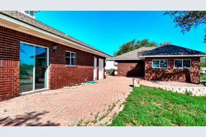 618 Cedar, Buchanan Dam, TX 78609 - Photo 25