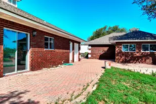 618 Cedar, Buchanan Dam, TX 78609 - Photo 25