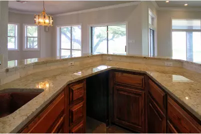 618 Cedar, Buchanan Dam, TX 78609 - Photo 11