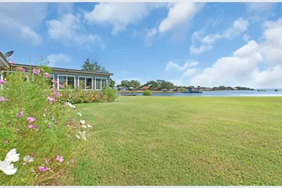 208 Iris Ln, Buchanan Dam, TX 78609 - Photo 3