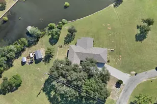 208 Iris Ln, Buchanan Dam, TX 78609 - Photo 29