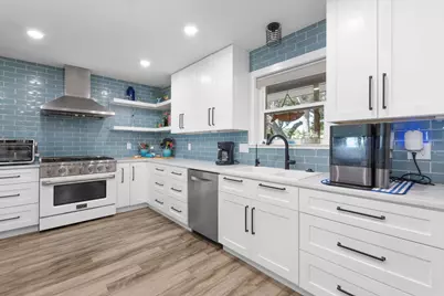 208 Iris Ln, Buchanan Dam, TX 78609 - Photo 1