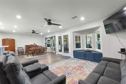 208 Iris Ln, Buchanan Dam, TX 78609 - Photo 7