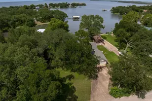 214 Island Lodges Dr, Buchanan Dam, TX 78609 - Photo 25