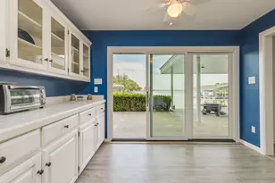 214 Island Lodges Dr, Buchanan Dam, TX 78609 - Photo 5