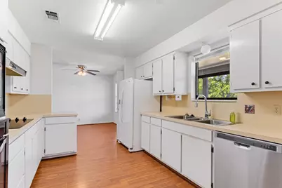 1008 Wright Street, Llano, TX 78643 - Photo 15