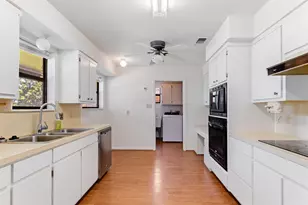 1008 Wright St, Llano, TX 78643 - Photo 13