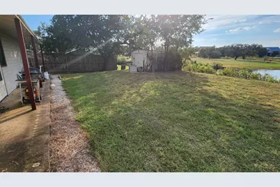 321 Bluebriar Lane, Buchanan Dam, TX 78609 - Photo 7