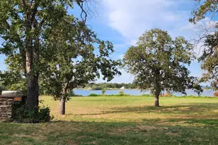 321 Bluebriar Ln, Buchanan Dam, TX 78609 - Photo 3