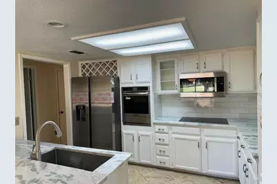 310 N Big Spur, Horseshoe Bay, TX 78657 - Photo 11